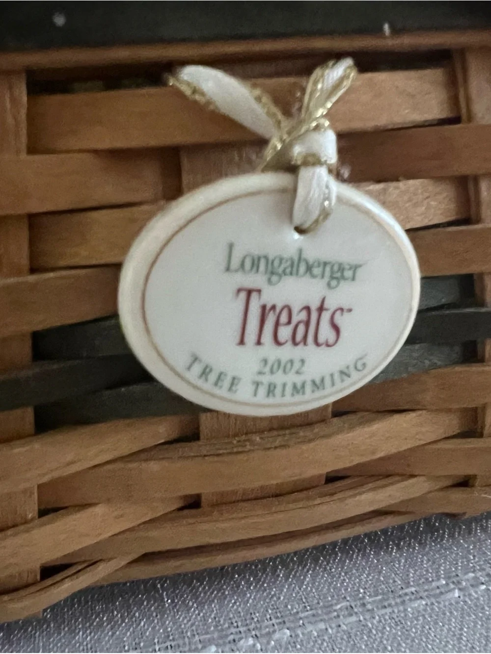 Longaberger Brown Woven Treats  Tree Trimming Basket with Liner & Insert